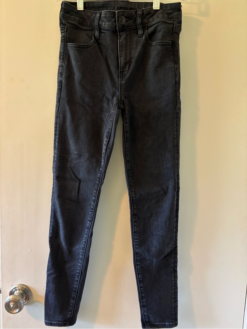 American Eagle Outfitters Black Skinny Jeans — High-Rise Stretch